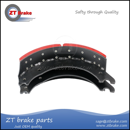 4515Q lined brake shoe