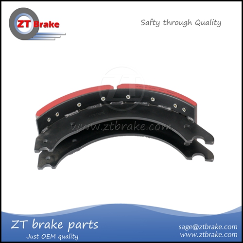 4524Q  lined brake shoe